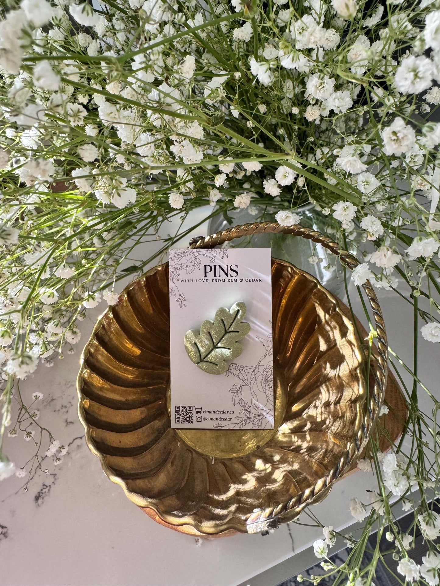 Shimmery Leaf Clay Pin | Clay Brooch | Elegant Accessories | Unique Wedding Favours | Teacher Gifts