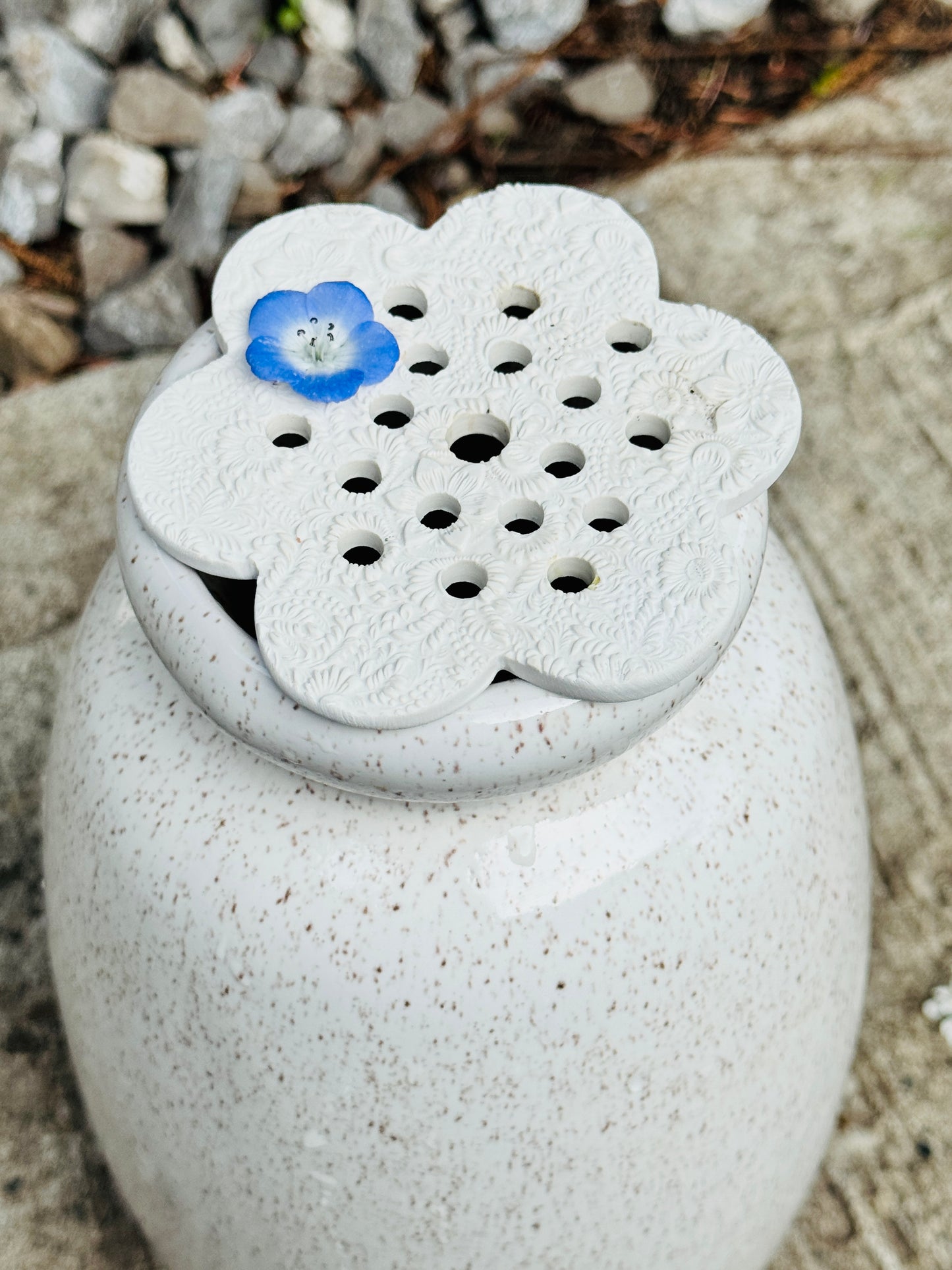Flower frog/flower arranger for vase