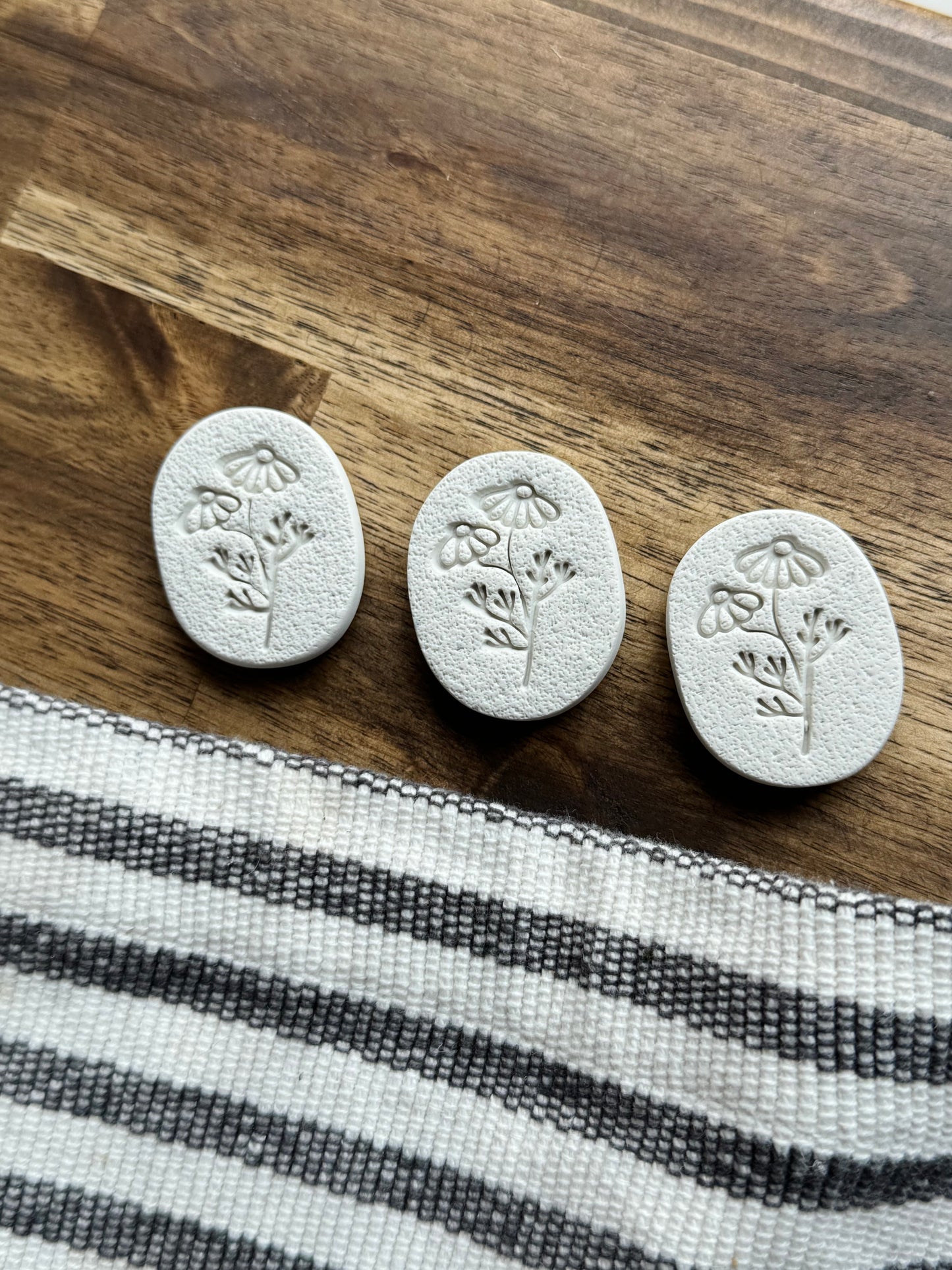 Daisy Magnet set