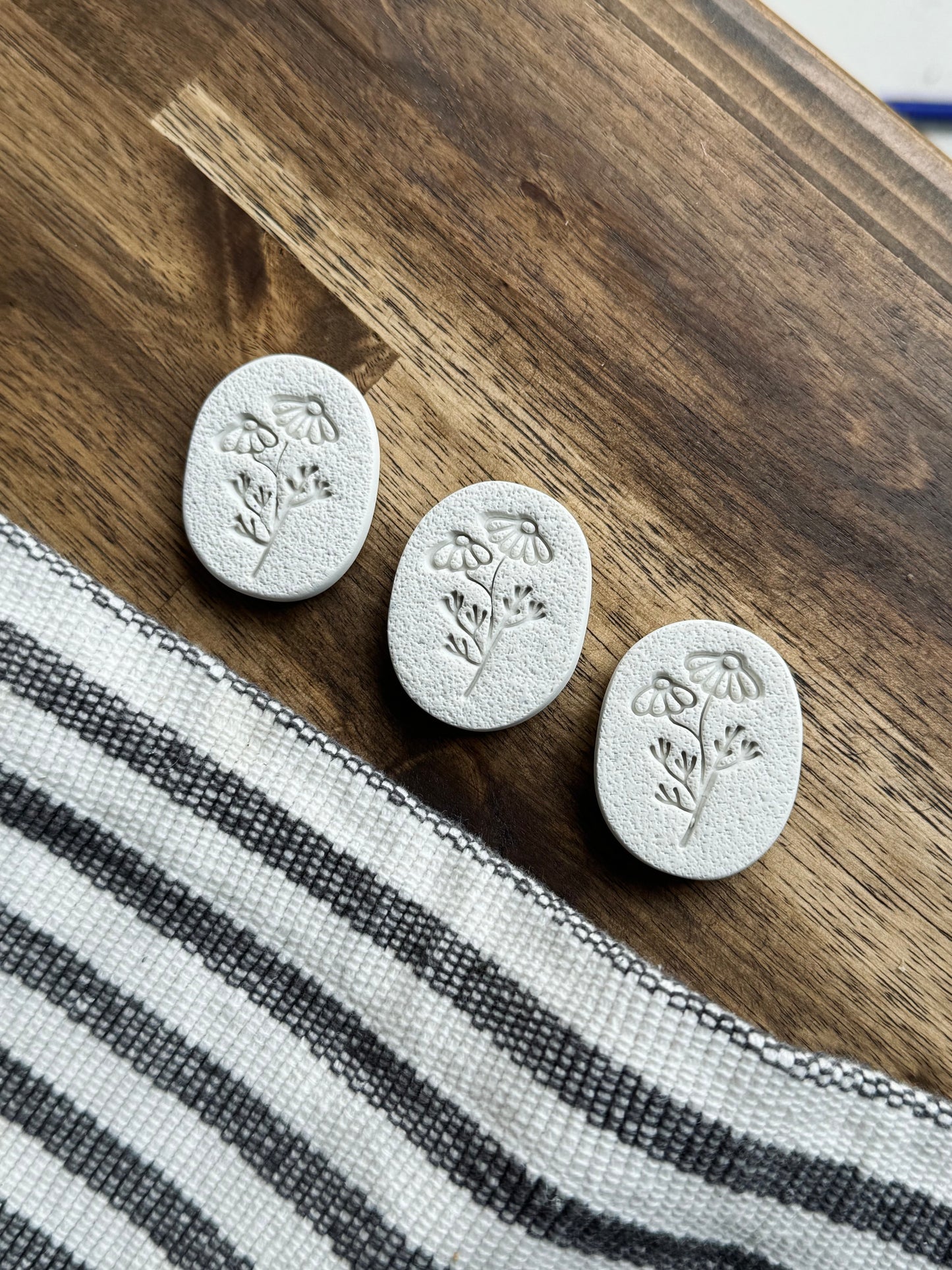 Daisy Magnet set