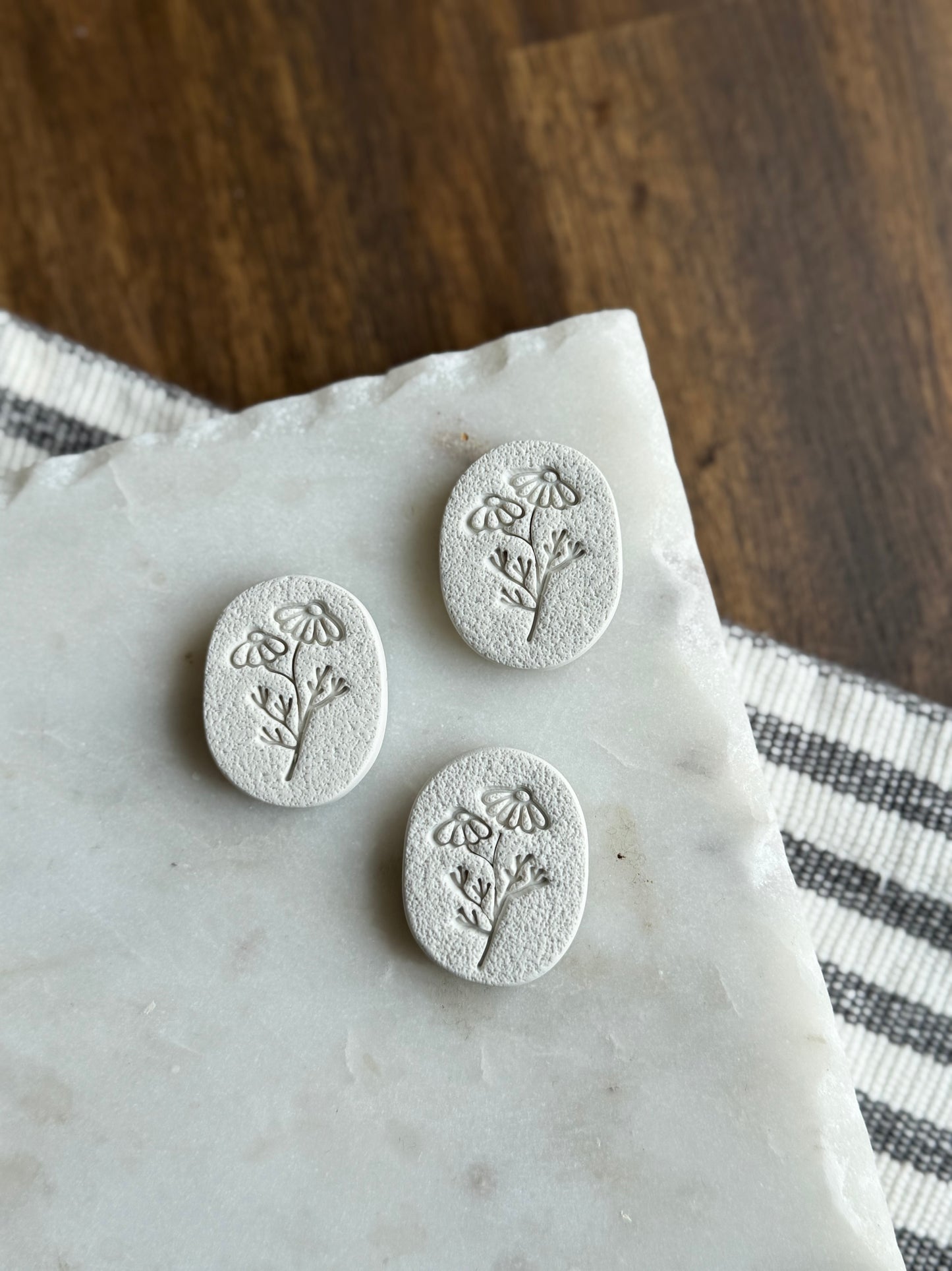 Daisy Magnet set