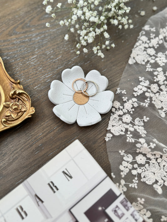 Daisy Ring Dish