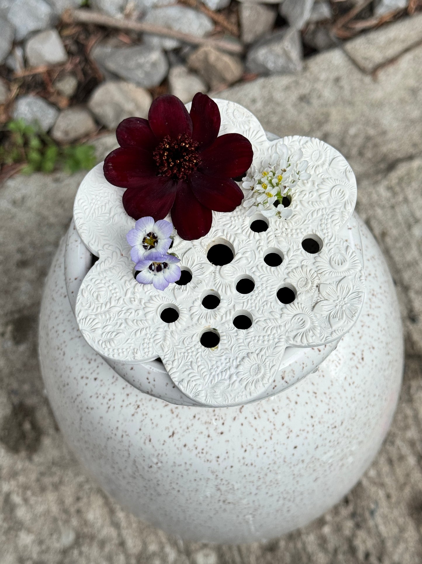 Flower frog/flower arranger for vase