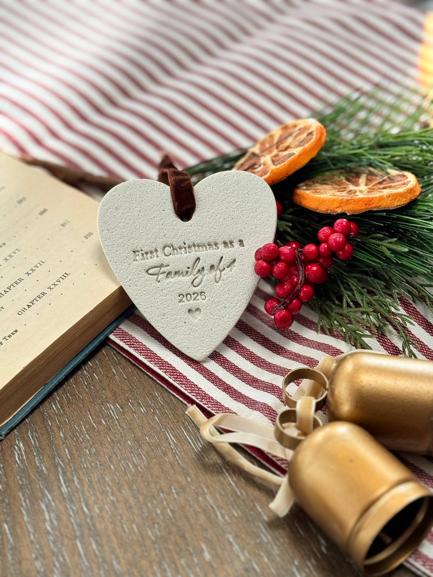 Personalized Family Christmas Ornament | Baby’s First Christmas | Pregnancy Announcement Ornament | New Mom Gift | Newborn Gift | Family Keepsake