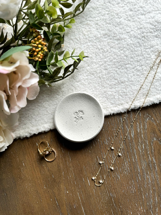 Speckled Daisy Ring Dish