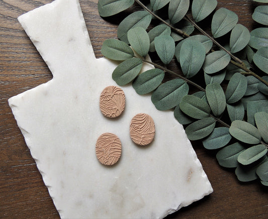 nature, botanical themed magnet in peach clay, earth tone magnet