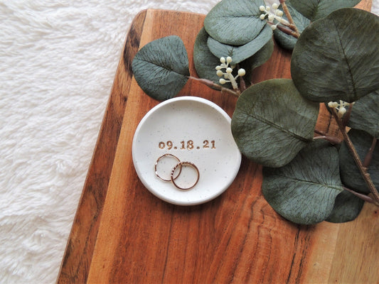 white speckled ring dish with gold date for wedding couples, best gift for her