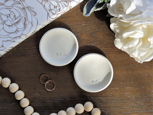 mr and mrs matching ring dishes, perfect gift for couple or wedding